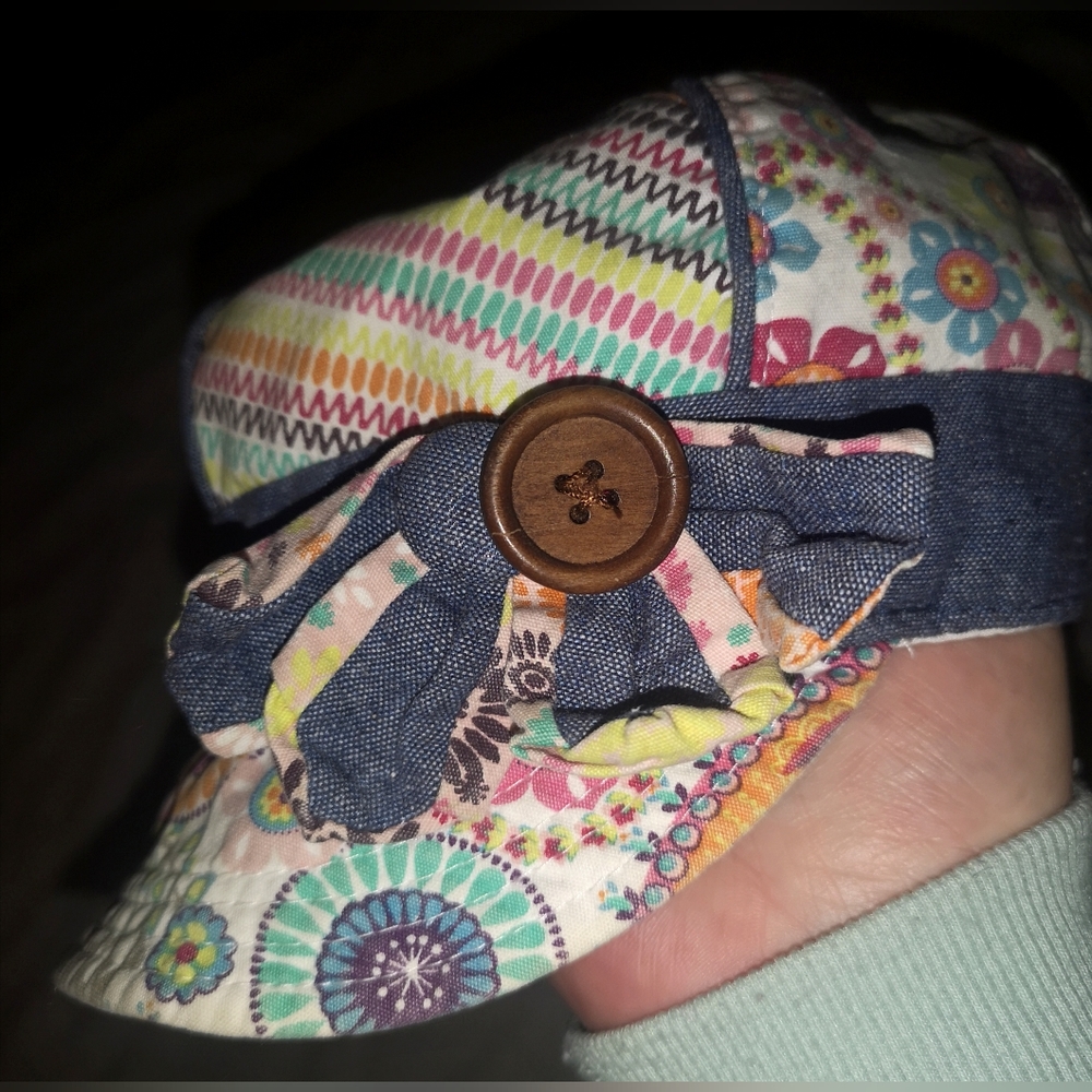 Claire's hat.